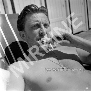 Kirk Douglas, 1954