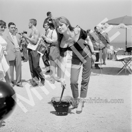 Brigitte Bardot, 1953