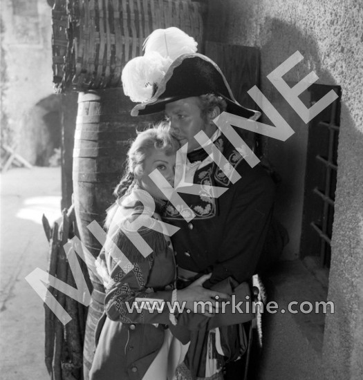 Martine Carol et Jacques Daqmine, 1953